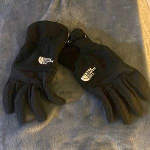 North face gloves